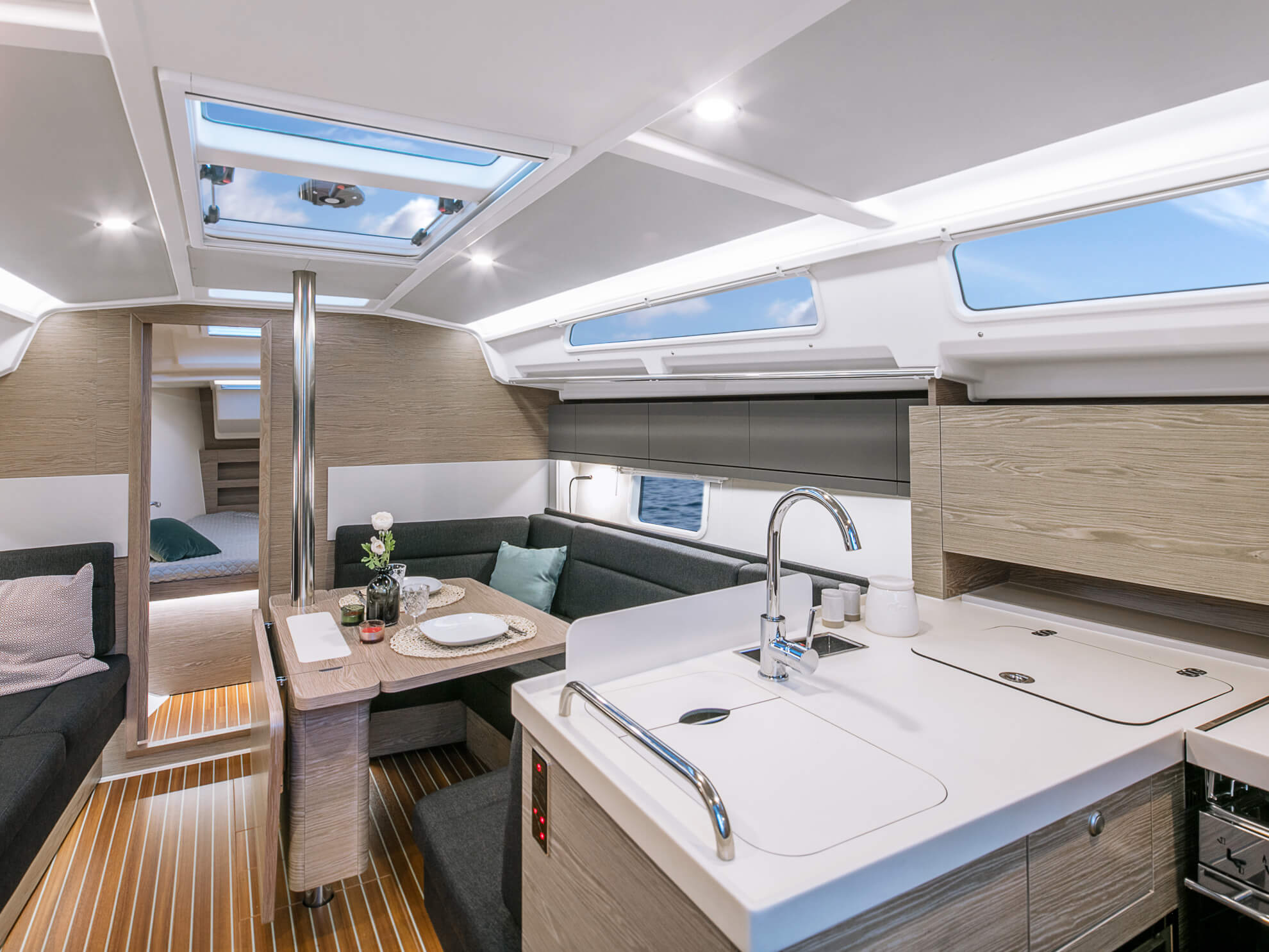 2017 Hanse Yachts 388