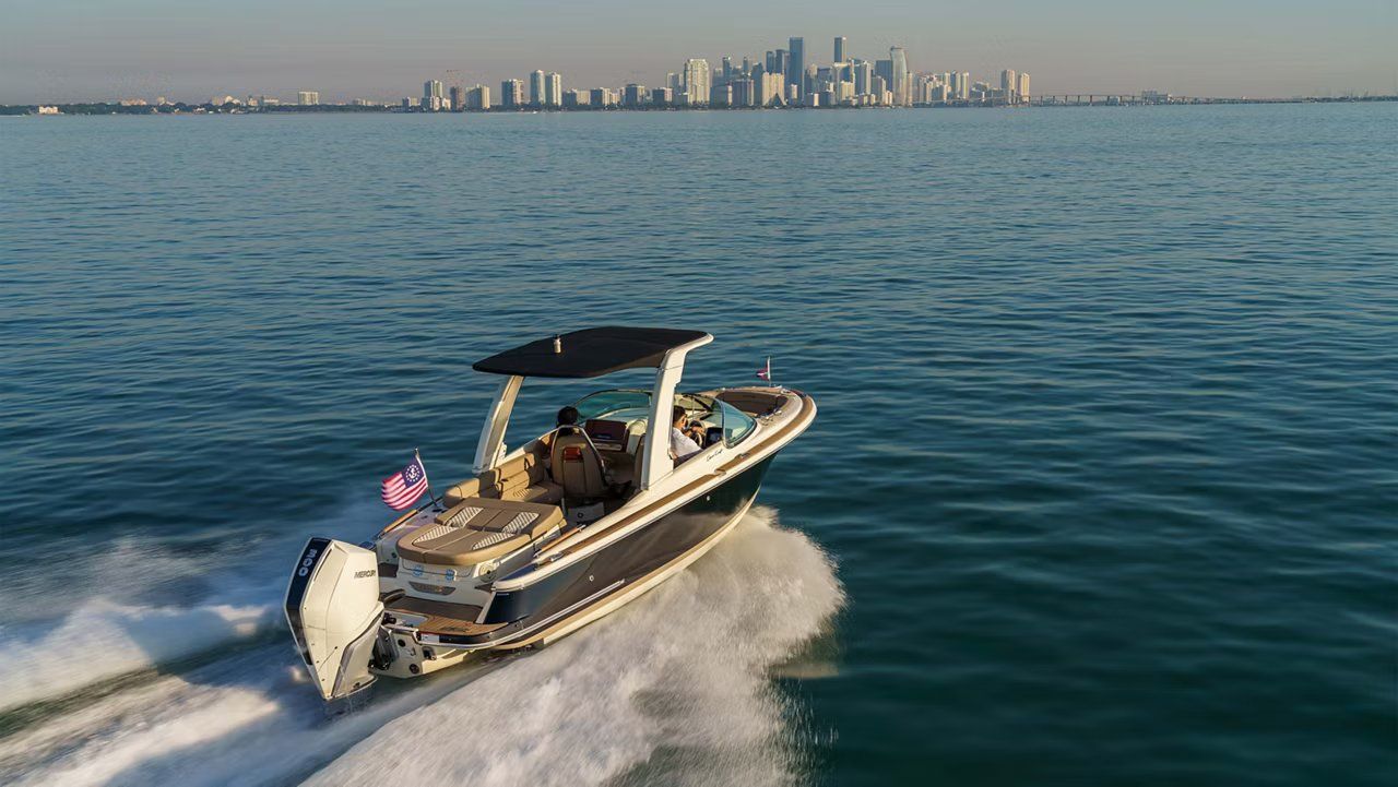 2019 Chris-Craft Launch 25 GT