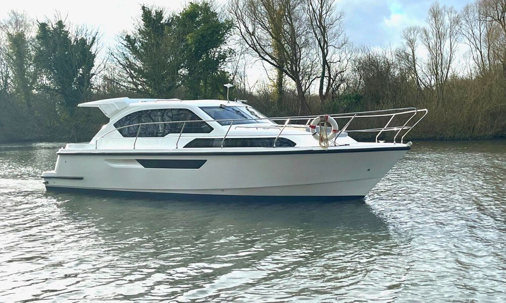 2020 Broom Boats Captain