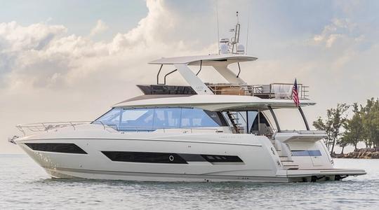 2021 Prestige Yachts PRESTIGE 690