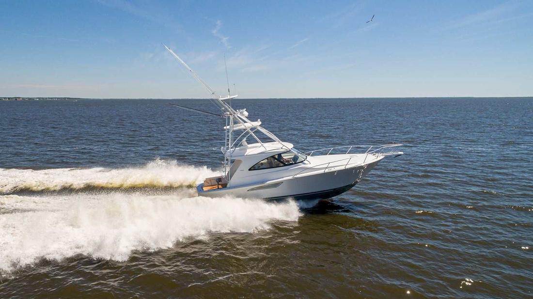 2023 Viking Yachts 44 Sport Tower