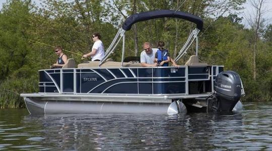 2022 Sylvan 8520 Party Fish 4.0 - IN STOCK