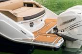2023 Sea Ray SLX 310 Outboard