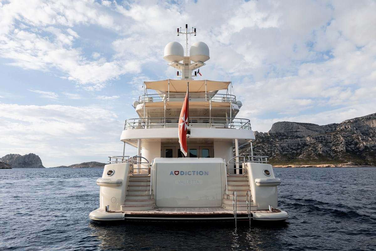 2010 Amels Addicition