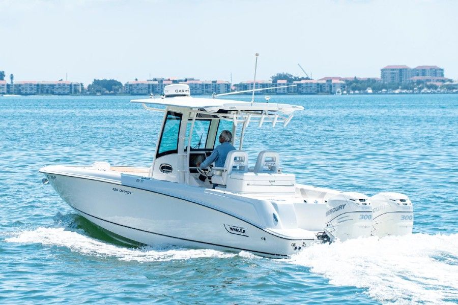 2013 Boston Whaler 320 Outrage