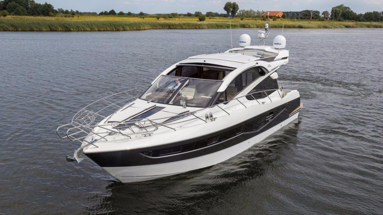 2022 Galeon Yachts 560 Skydeck