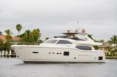 2010 Ferretti Yachts Altura 840
