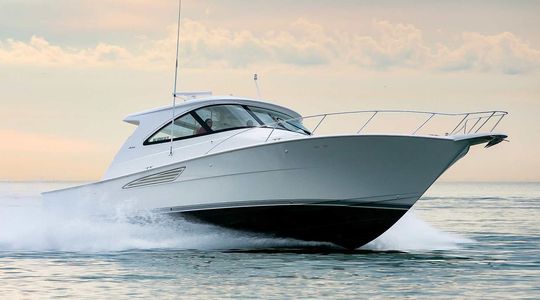 2023 Viking Yachts 44 Sport Coupe