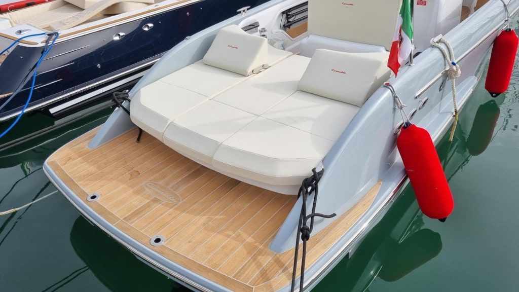 2022 Comitti Isola 27