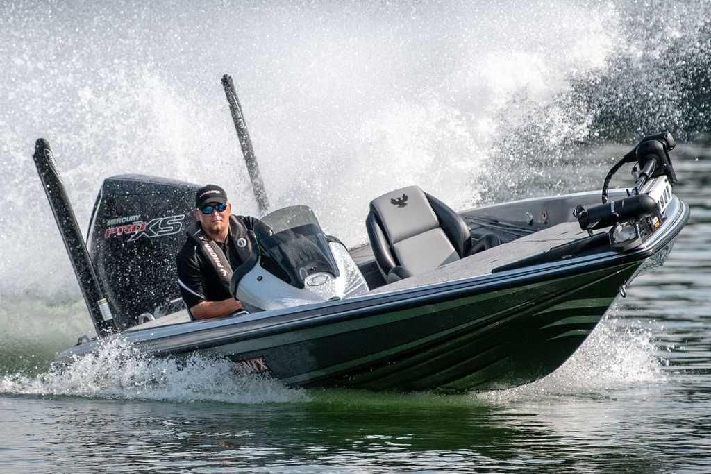 2022 Phoenix Boats 721 ProXP