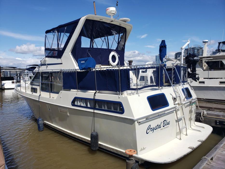 1985 Tollycraft Yachts Sundeck Motor Yacht