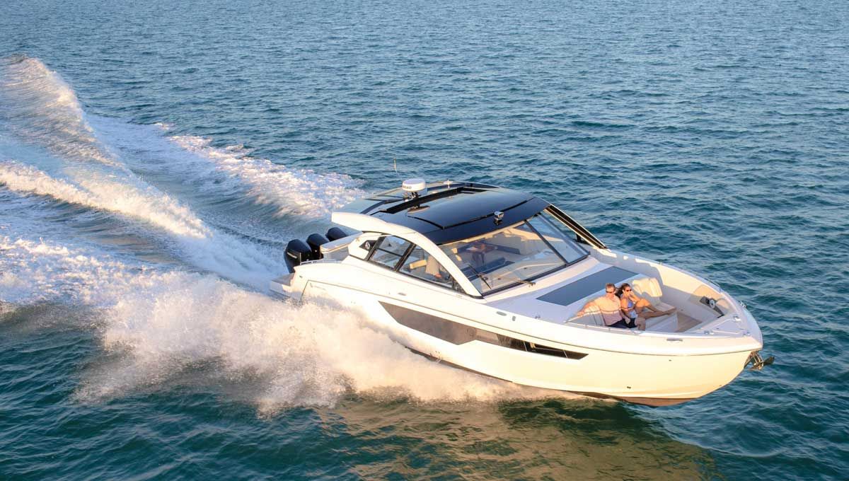 2022 Cruisers Yachts 50 GLS