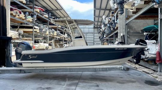 2019 Scout Boats 215 XSF