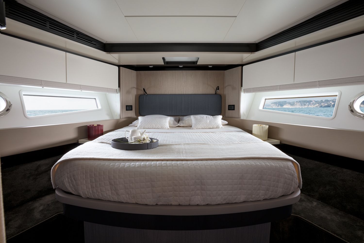 2016 Azimut Yachts 66 Fly