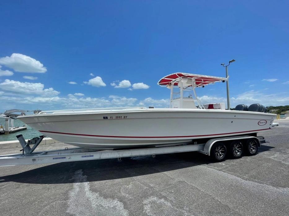 2005 Avanti Boats 33