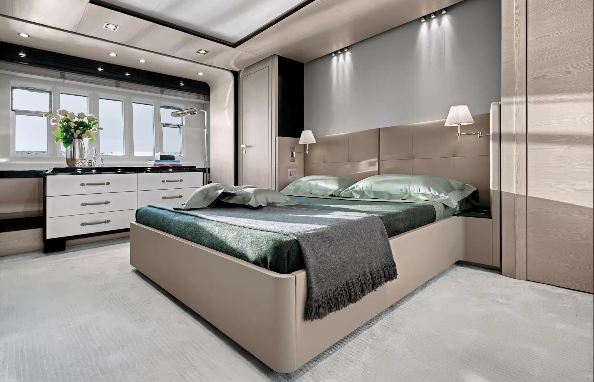 2020 Azimut Yachts 83 Fly