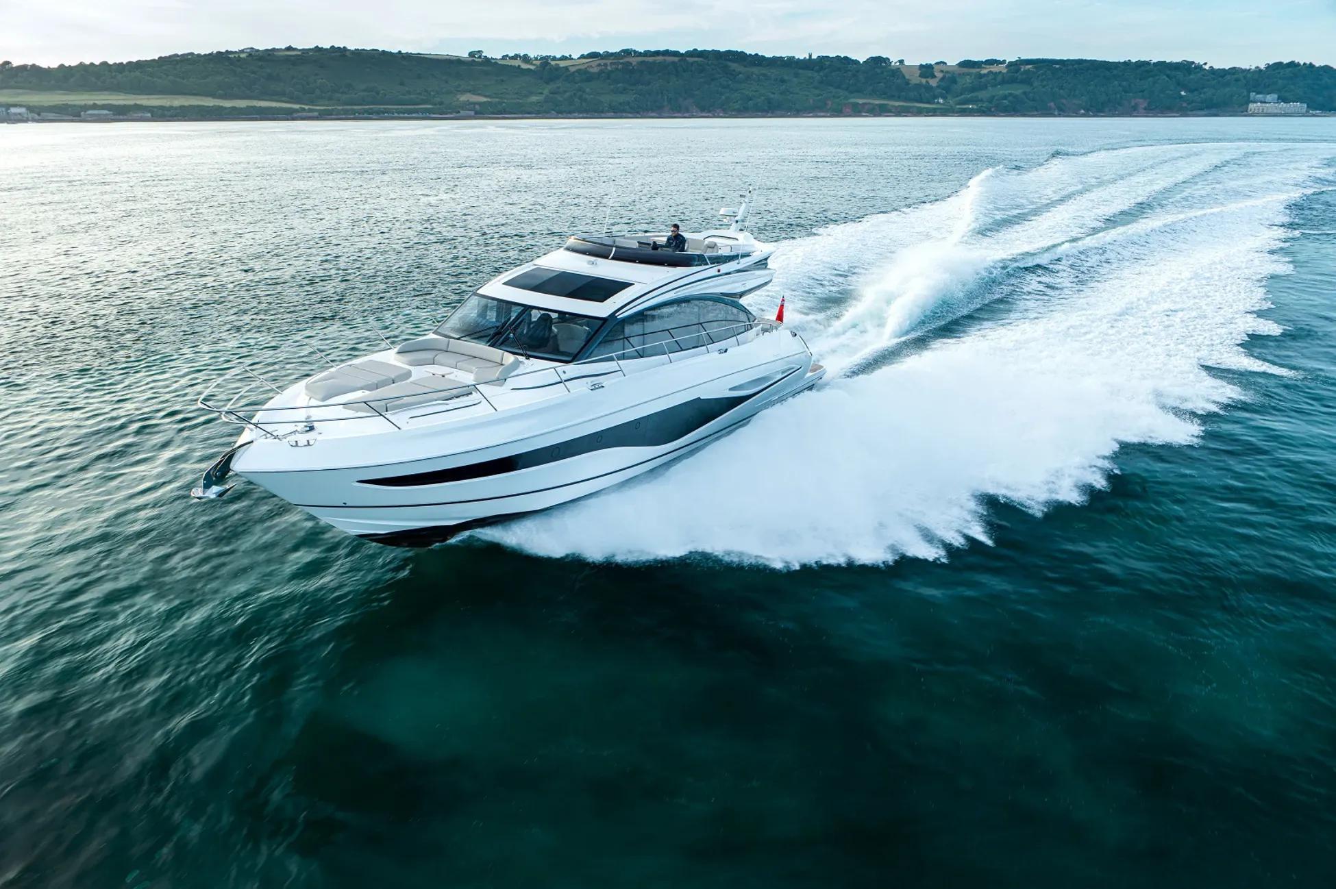 2018 Princess Yachts S65