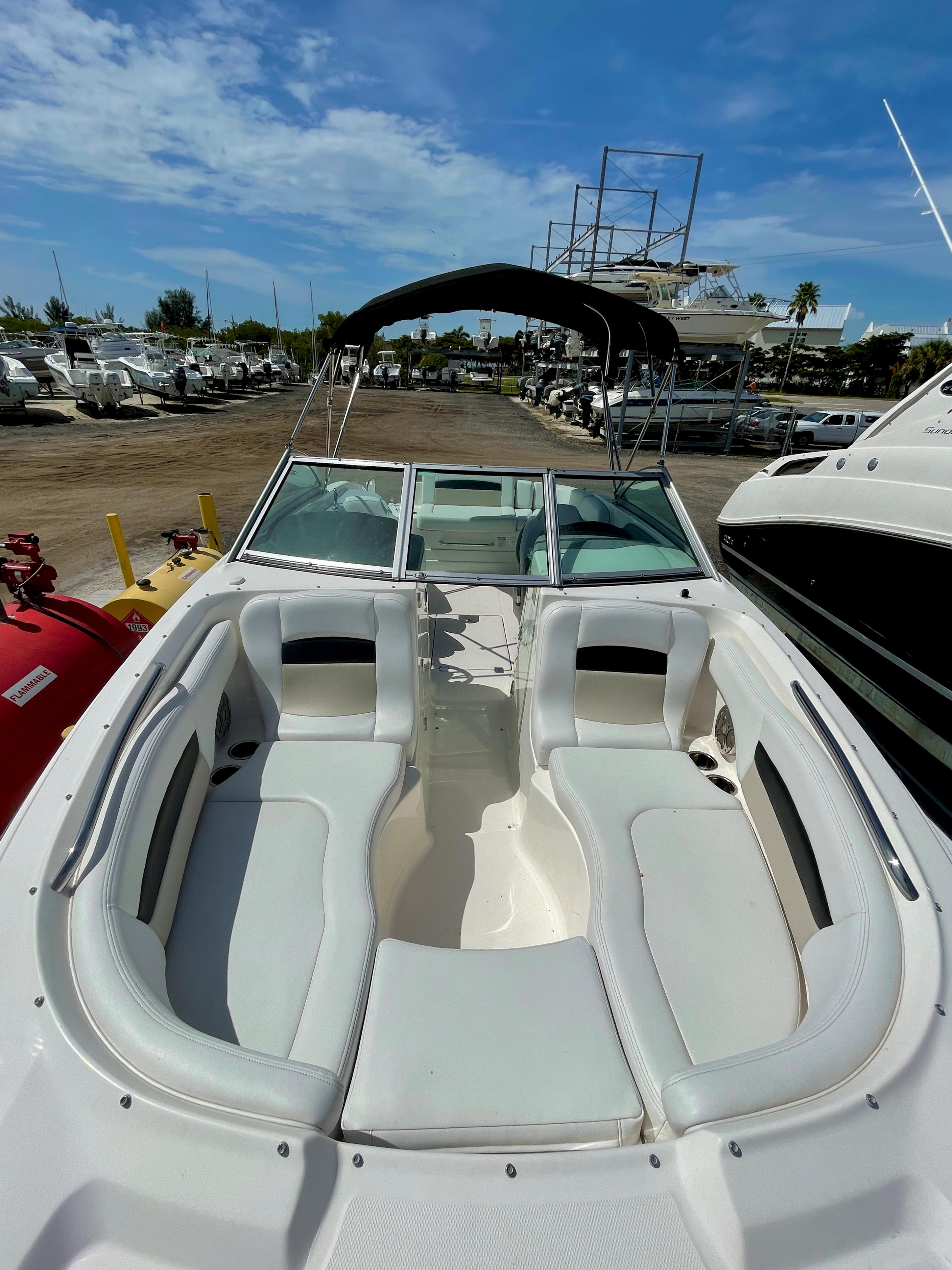 2014 Chaparral Boats 244 Sunesta