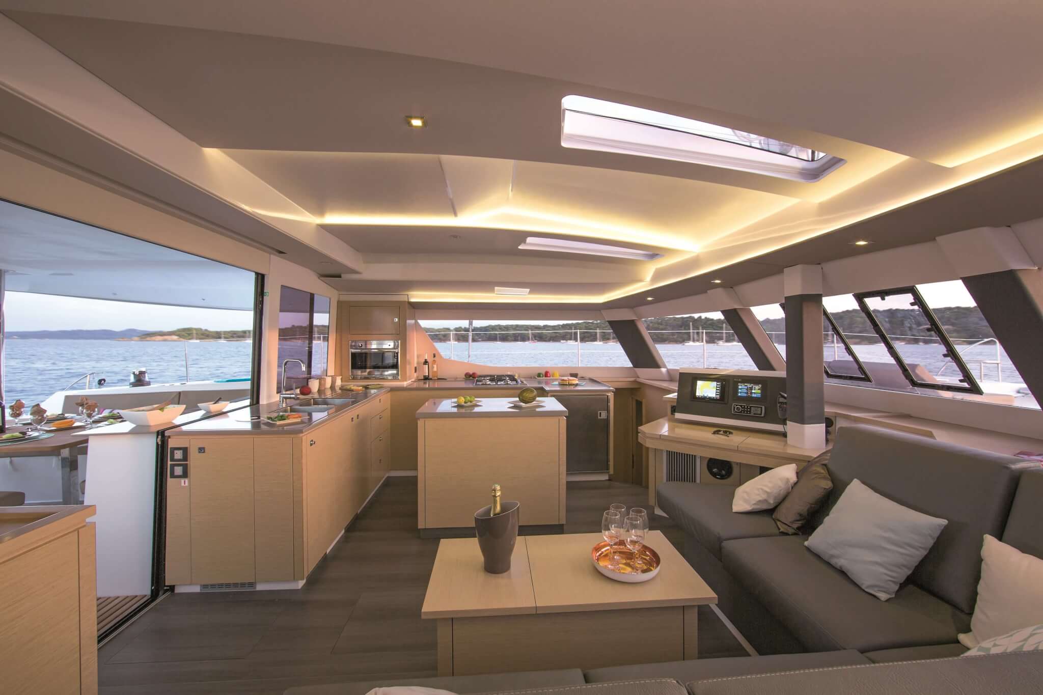 2014 Fountaine Pajot Saba 50