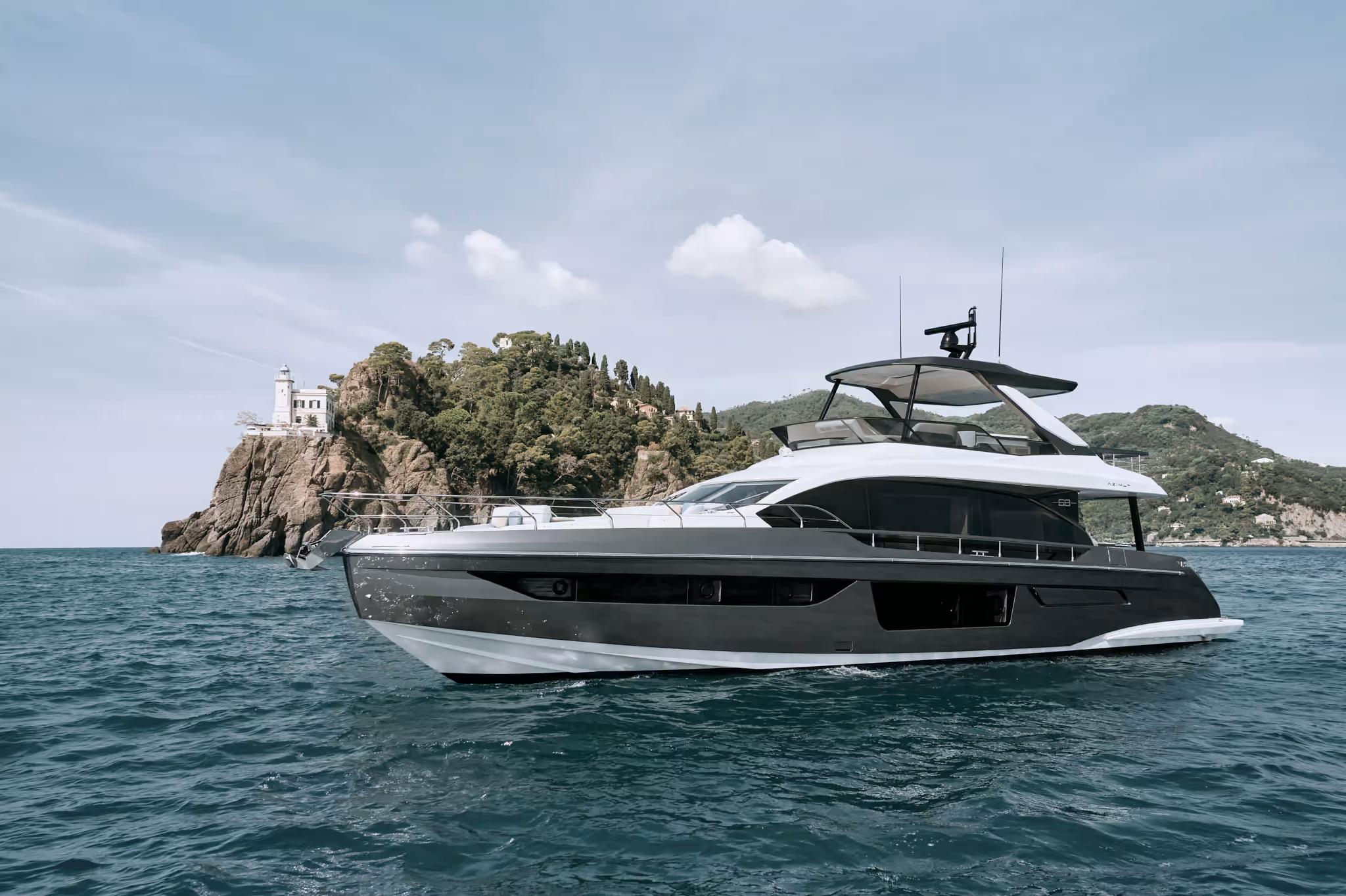 2021 Azimut Yachts 68 Fly