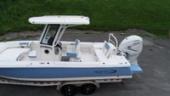 2022 Robalo 266 CAYMAN