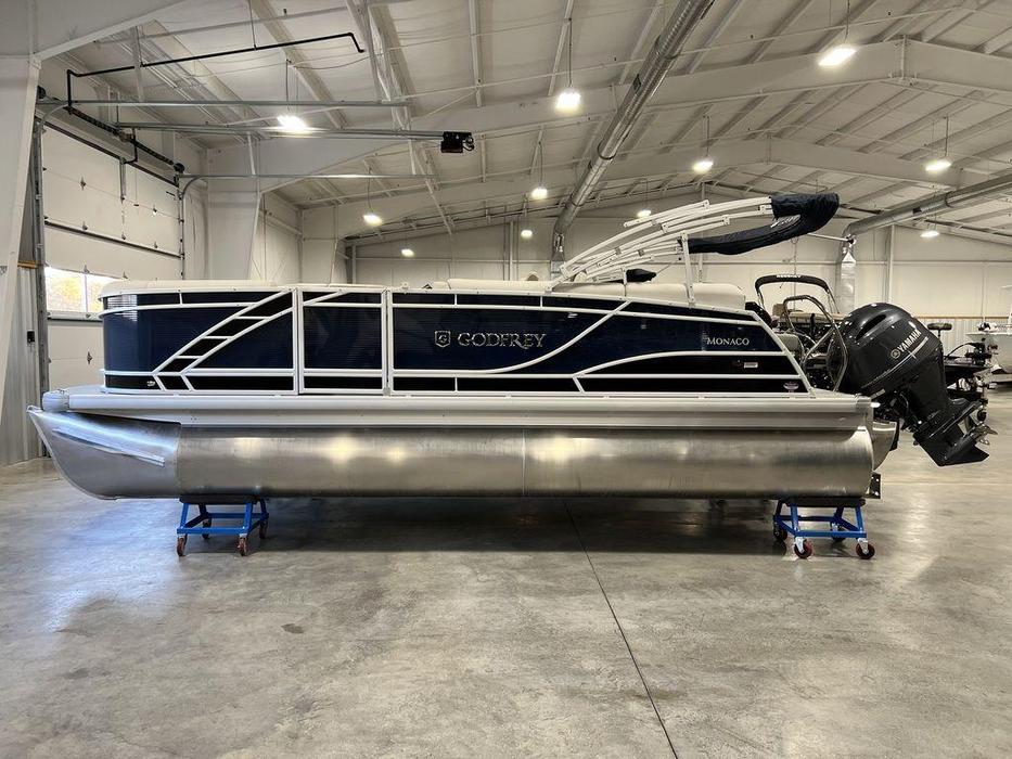 2022 Godfrey Pontoon Boats Monaco 215 C GTP 27 in.