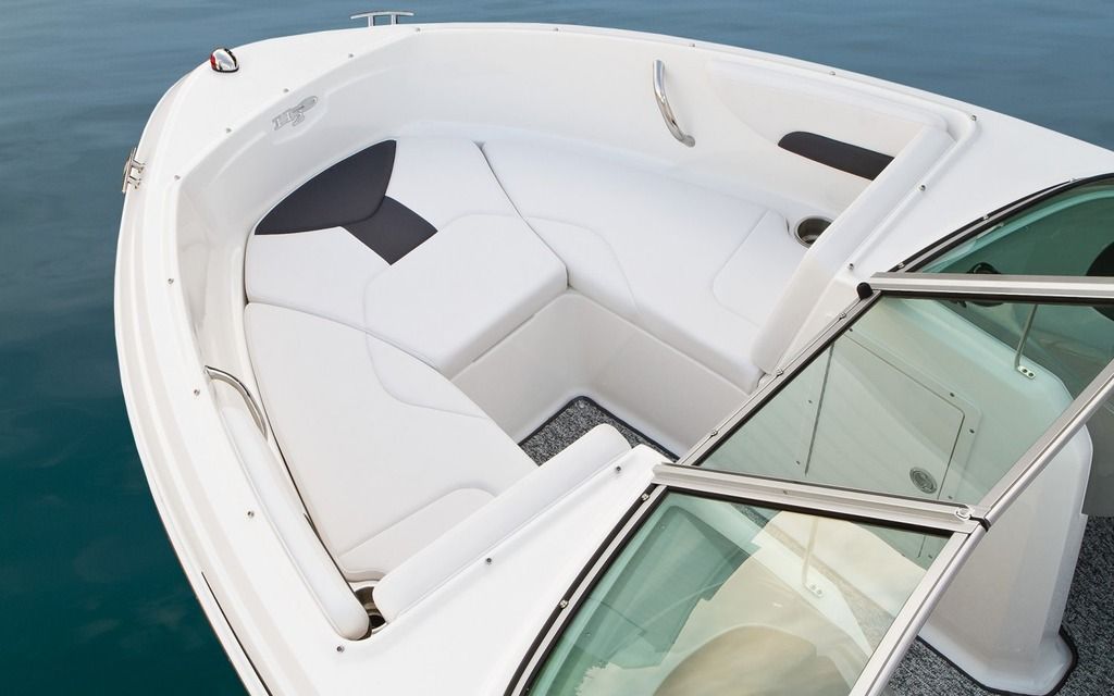 2015 Chaparral Boats H2O