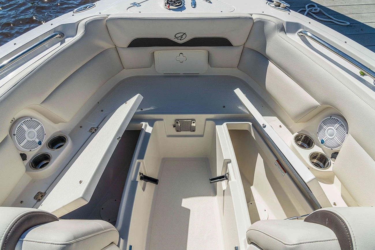 2021 Sailfish Boats 245 DC