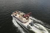 Starcraft LX 22 R pontoon cruising