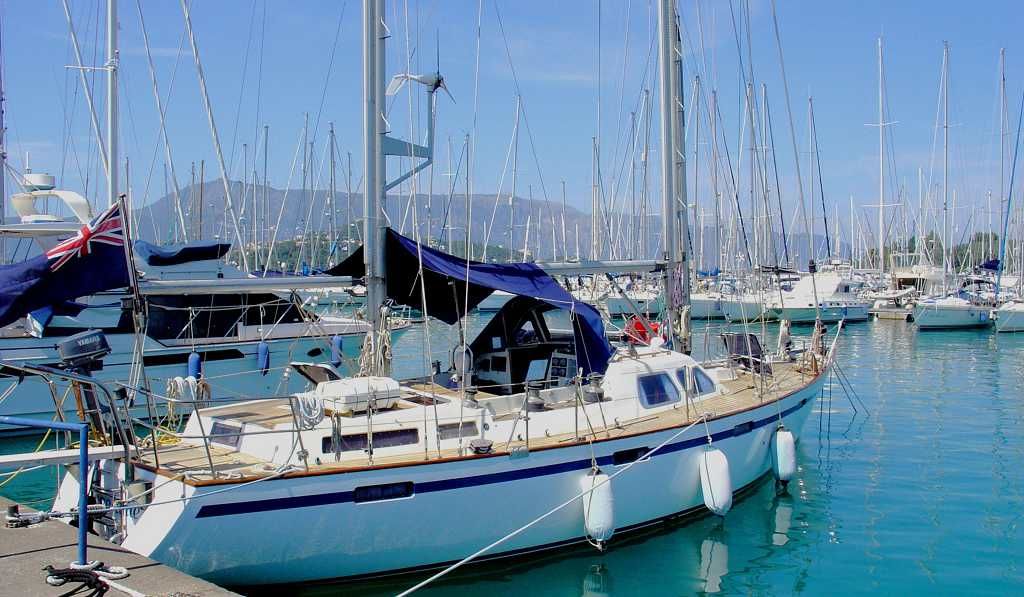 1981 Oyster Yachts HP46 Sloop