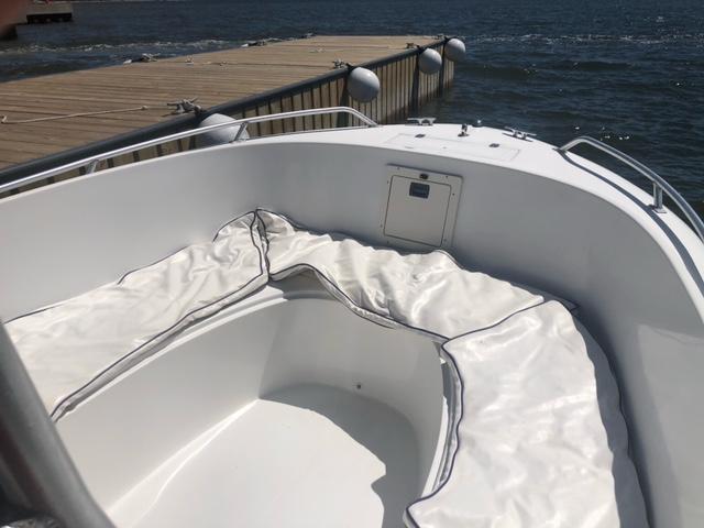 2002 Mako Boats 232 Center Console