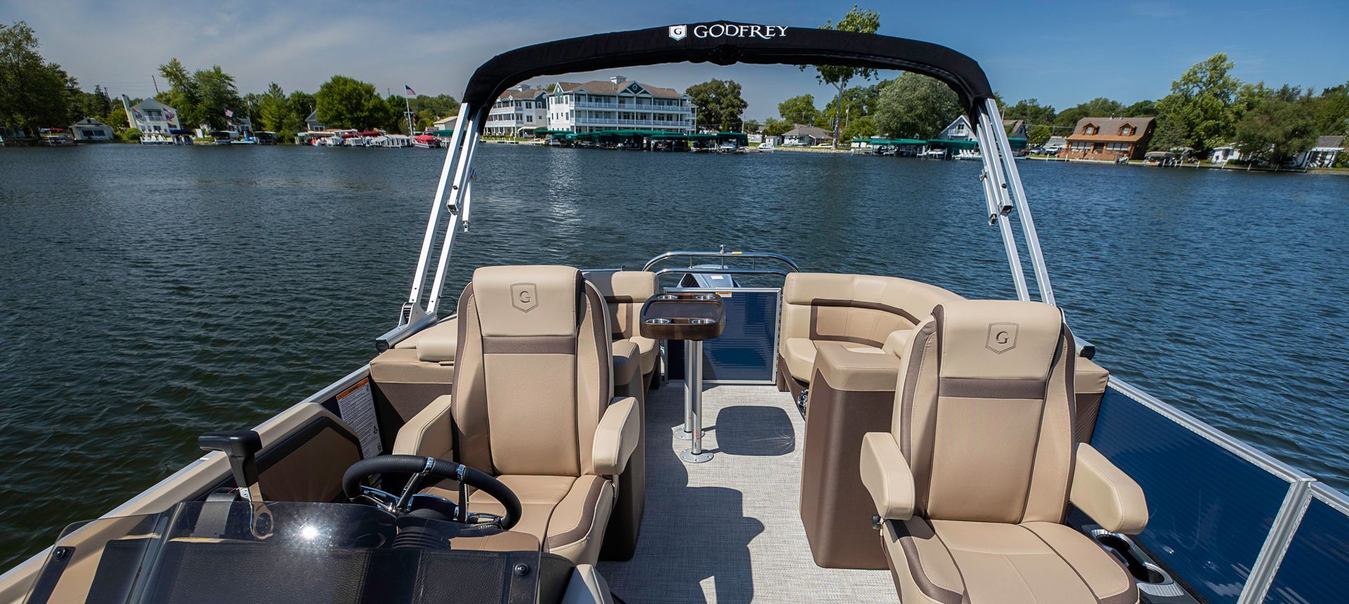 2021 Godfrey Pontoon Boats AquaPatio 235 SBC iMPACT 29 in. Center Tube