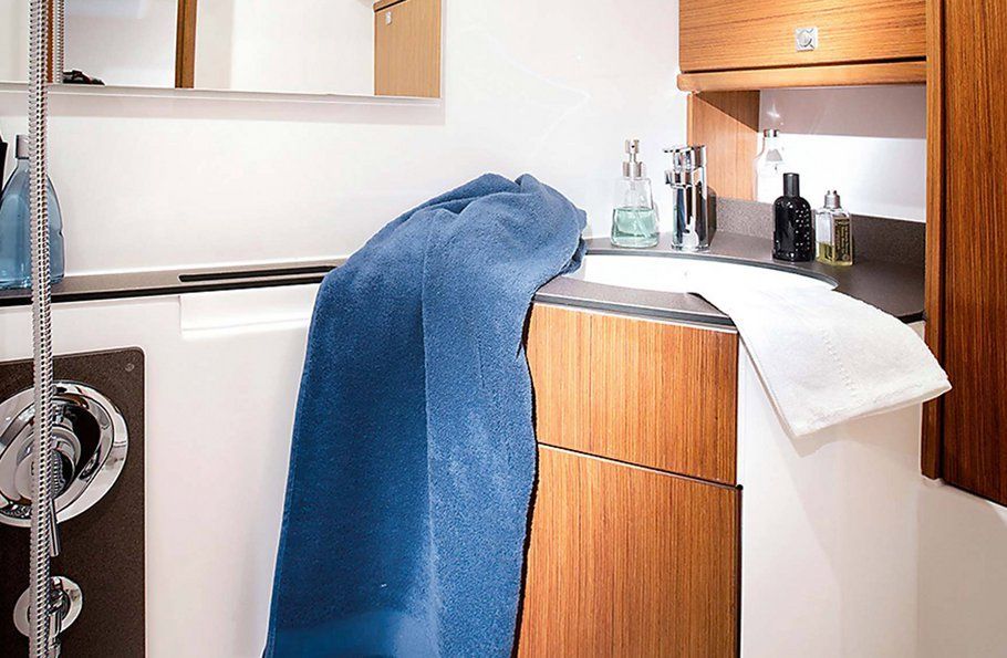 2014 Bavaria Yachts Cruiser 46