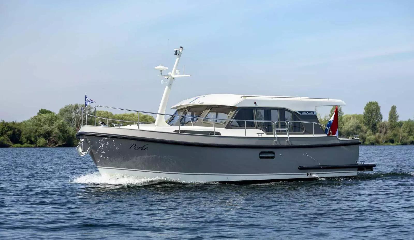 2016 Linssen Yachts 30 SL Sedan