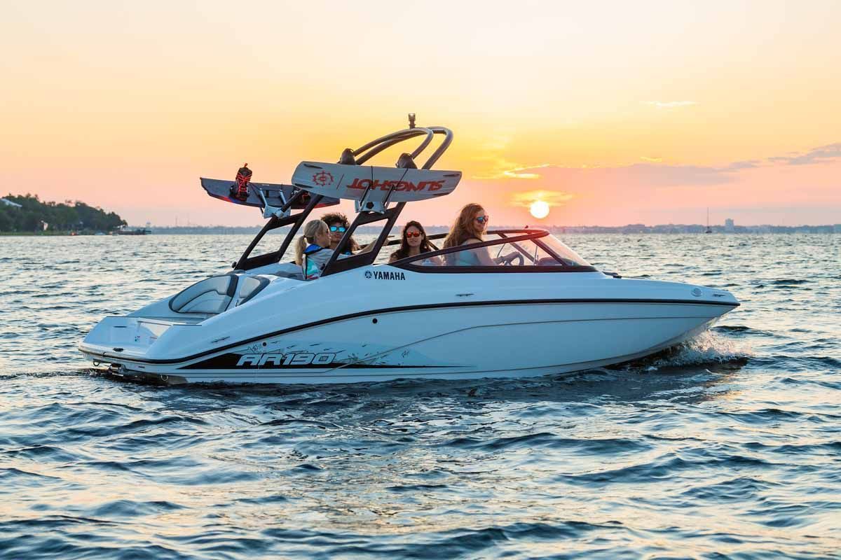 2023 Yamaha Boats AR190