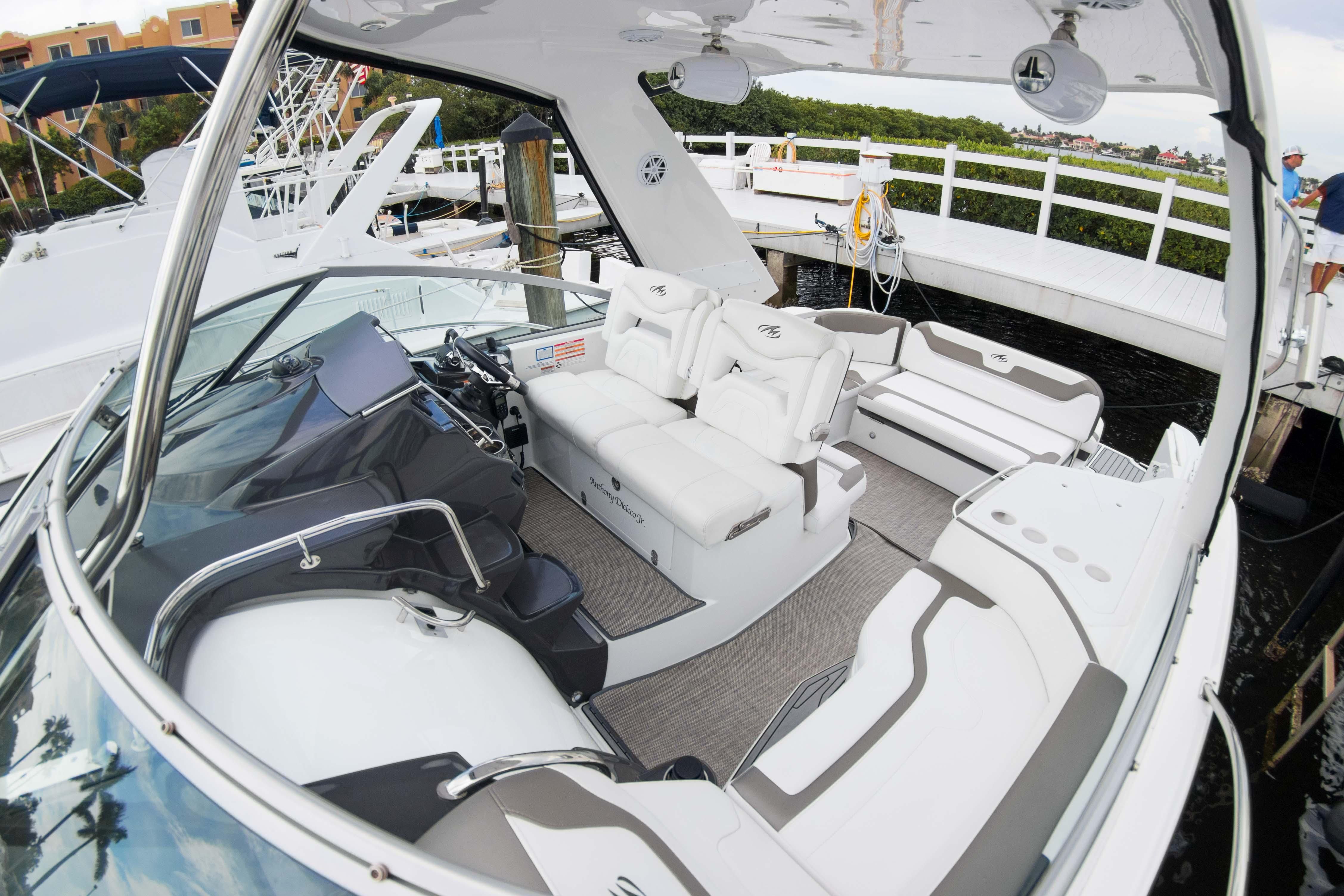 2020 Monterey Elite 27 OB