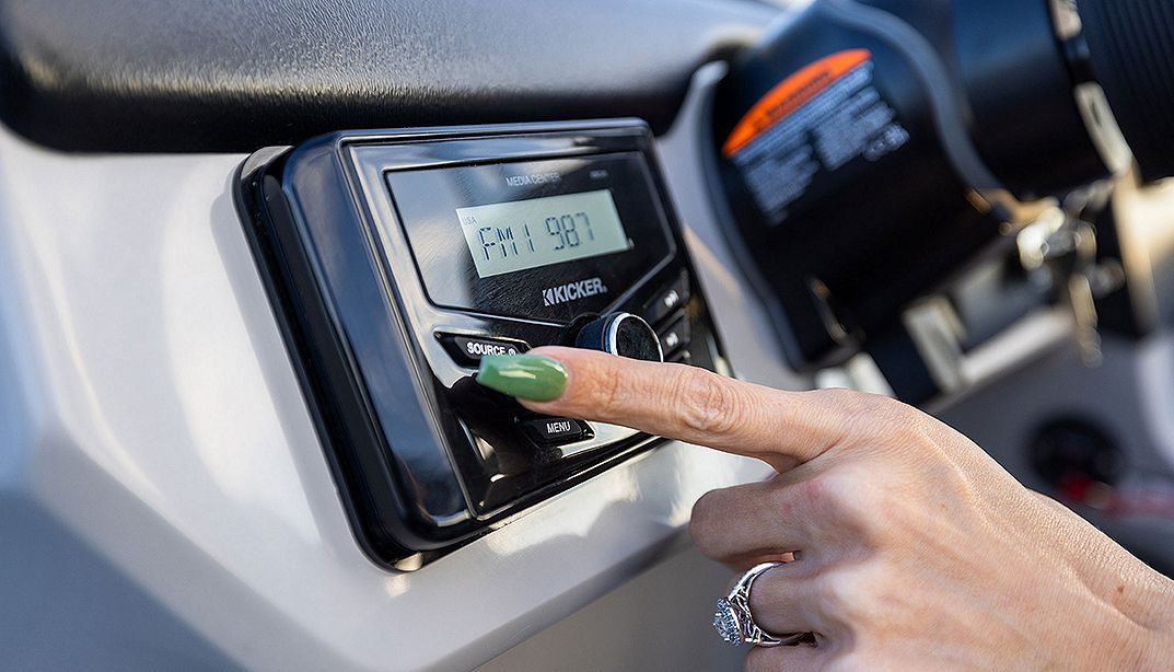 2022 Lowe Boats LS 210 WT