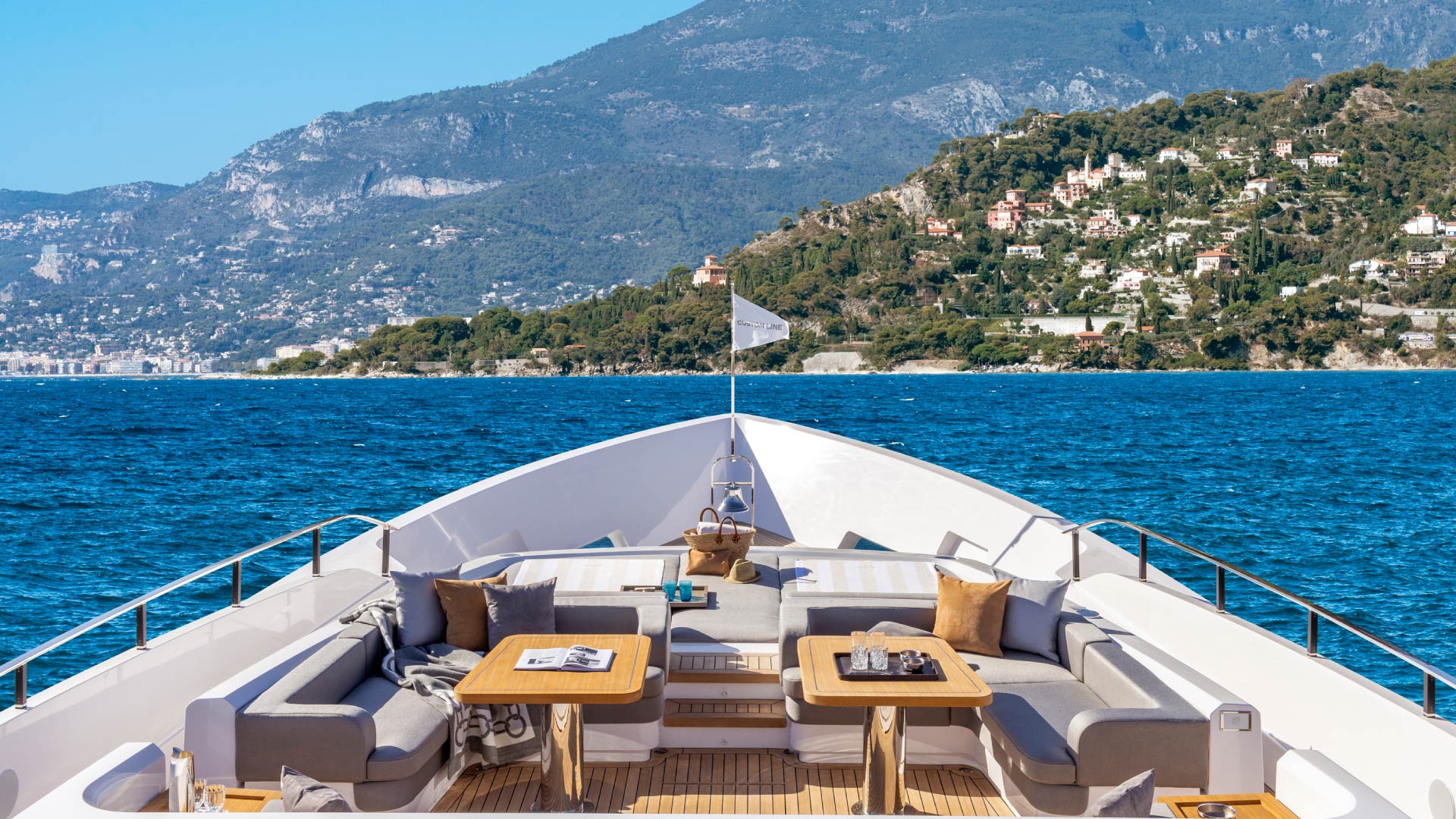 2022 Custom Line 140