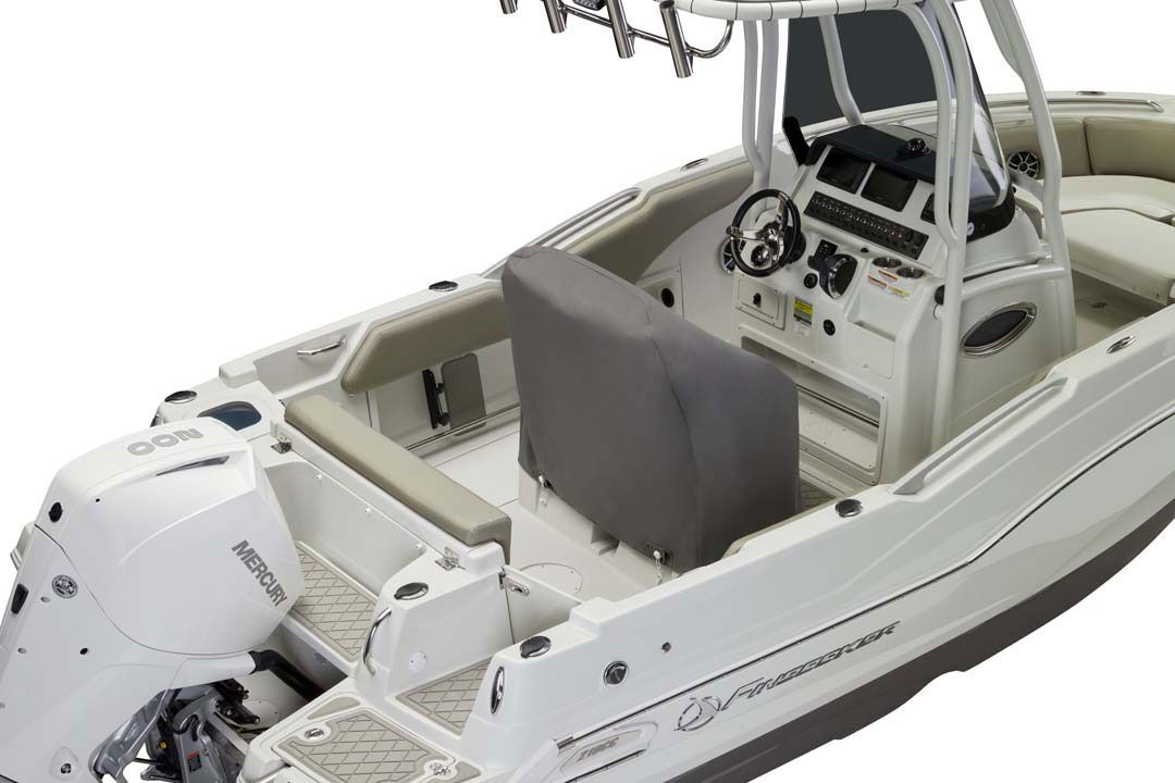 Crownline 210 CC aft cockpit and leaning post