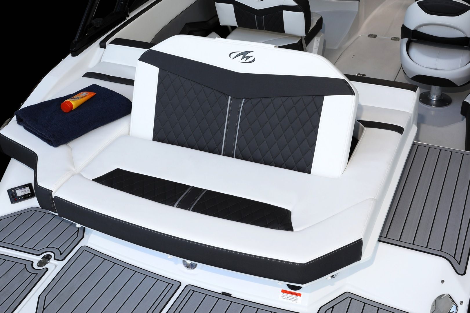 2022 Monterey 218 SS