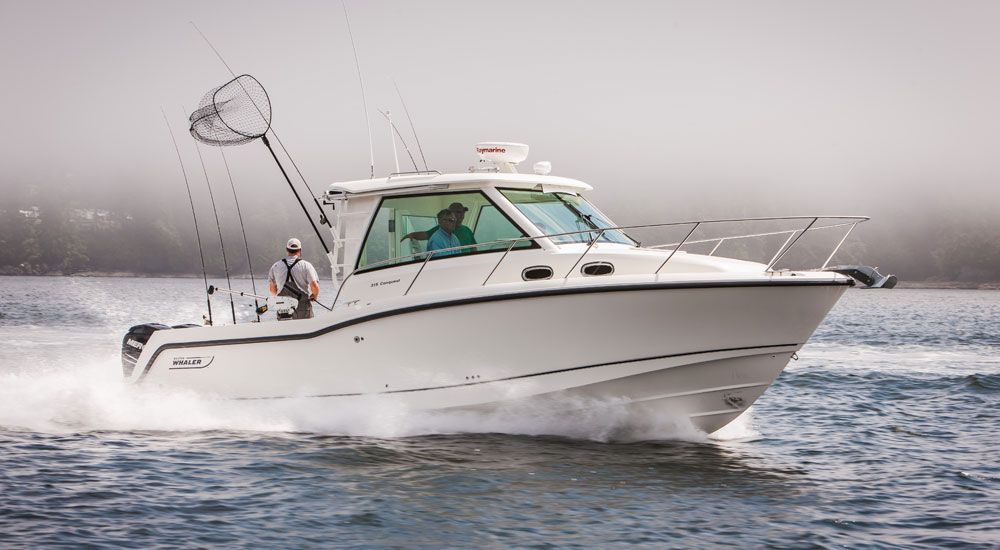 2018 Boston Whaler 315 Conquest