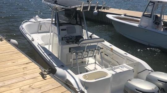 2002 Mako Boats 232 Center Console