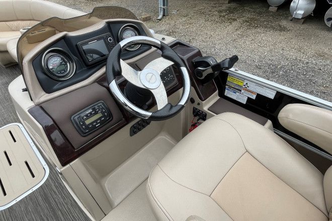 2016 Coach Pontoons 25RF