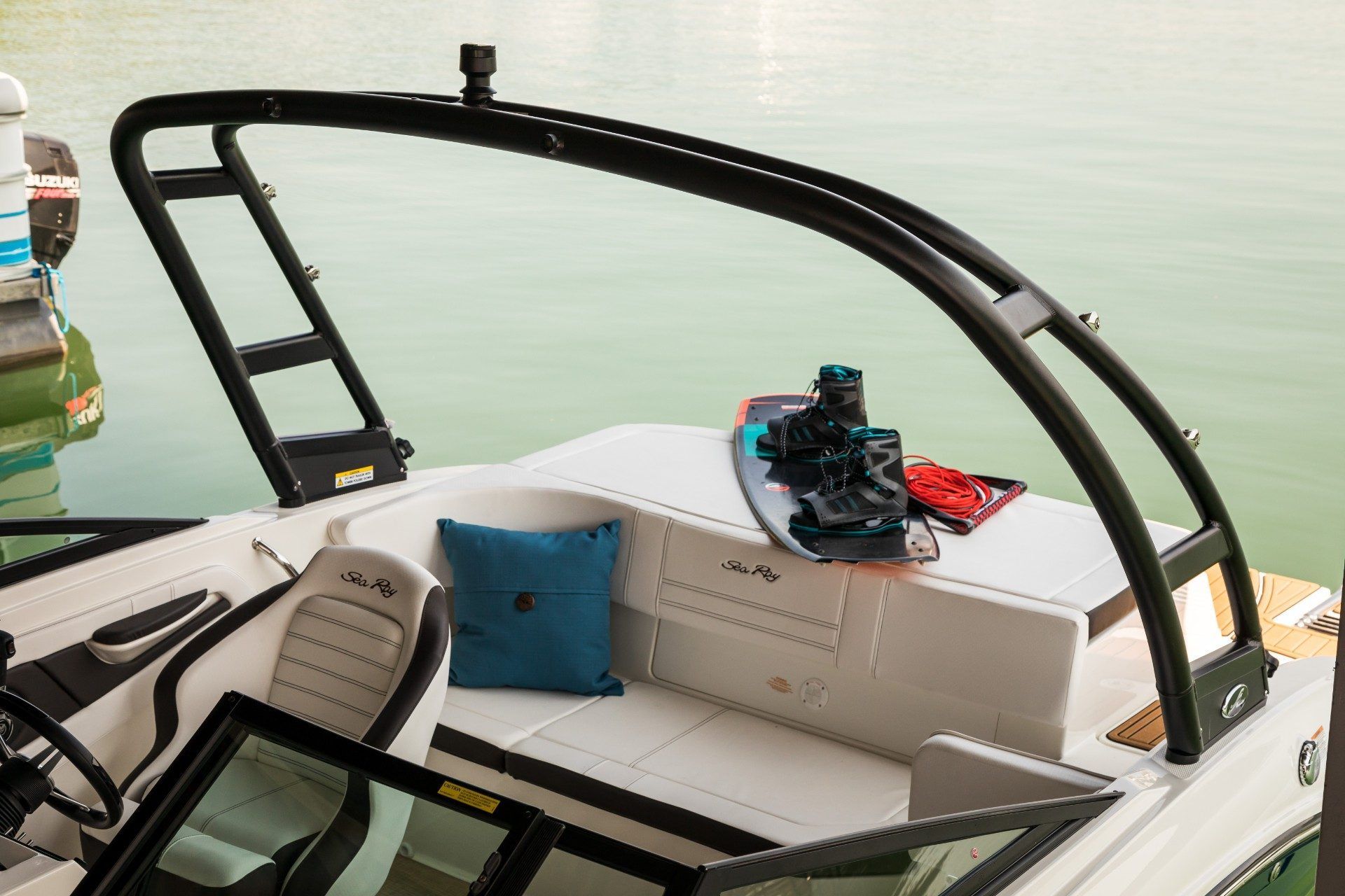 2022 Sea Ray SPX 190