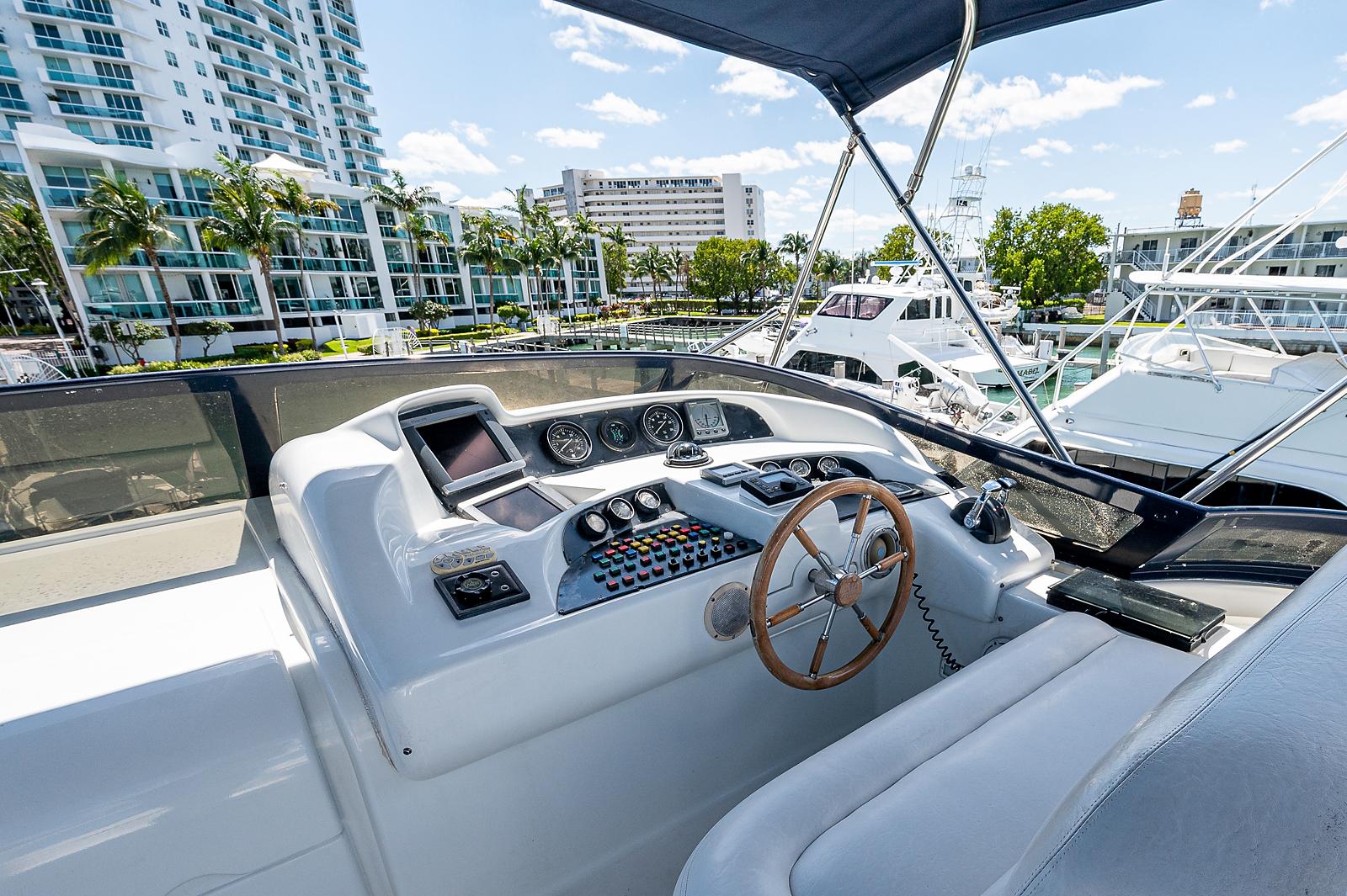 2000 Azimut Yachts 70 Sea Jet