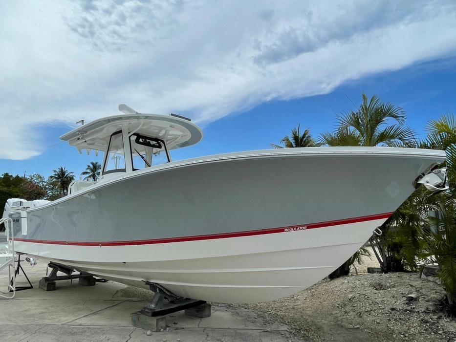 2022 Regulator 34