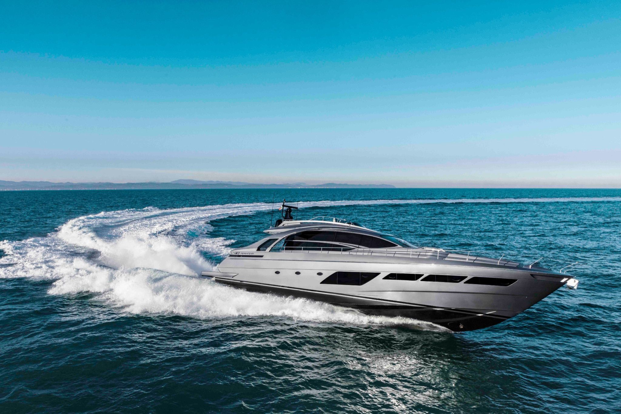 2019 Pershing Yachts 8X