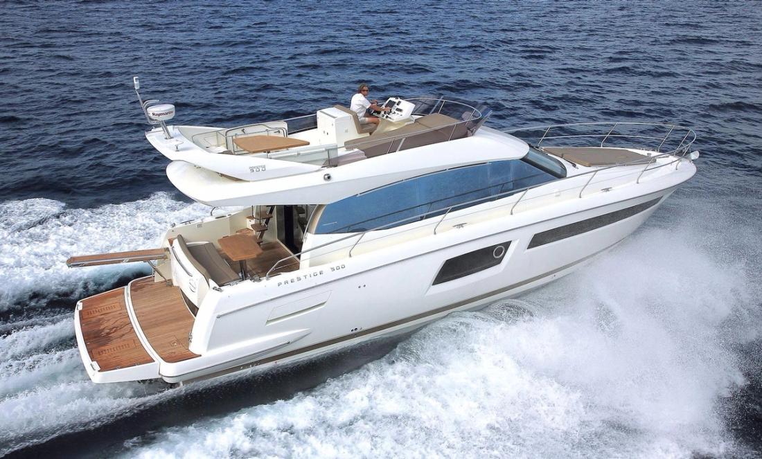 2017 Prestige Yachts 500 Fly