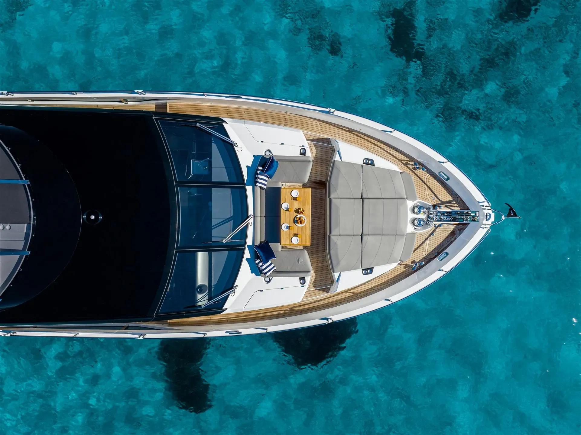 2018 Sunseeker 86 Yacht