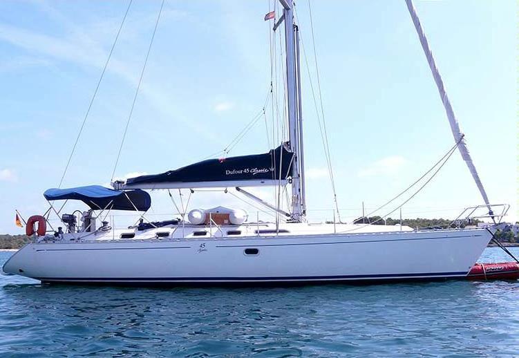 2008 Dufour Yachts 45